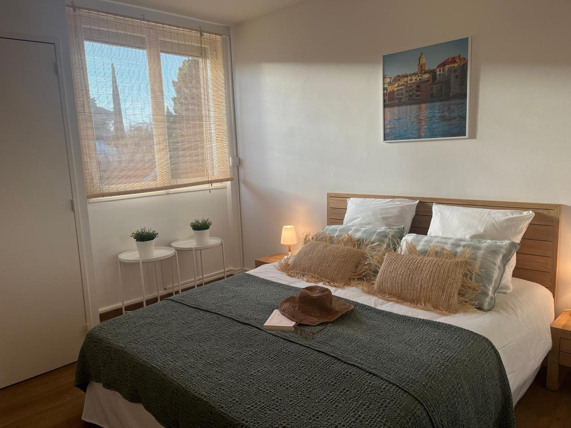 Terrasse Vue Mer - Appartement 6 Pers, 3 Chambres Et Parking A St Tropez แซ็ง-ทรอเป ภายนอก รูปภาพ